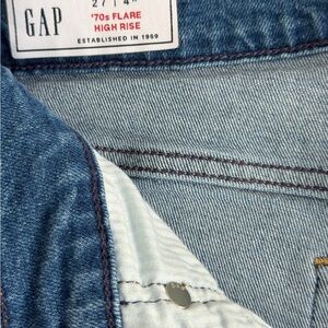 GAP women's Classic Blue Bootcut Jeans